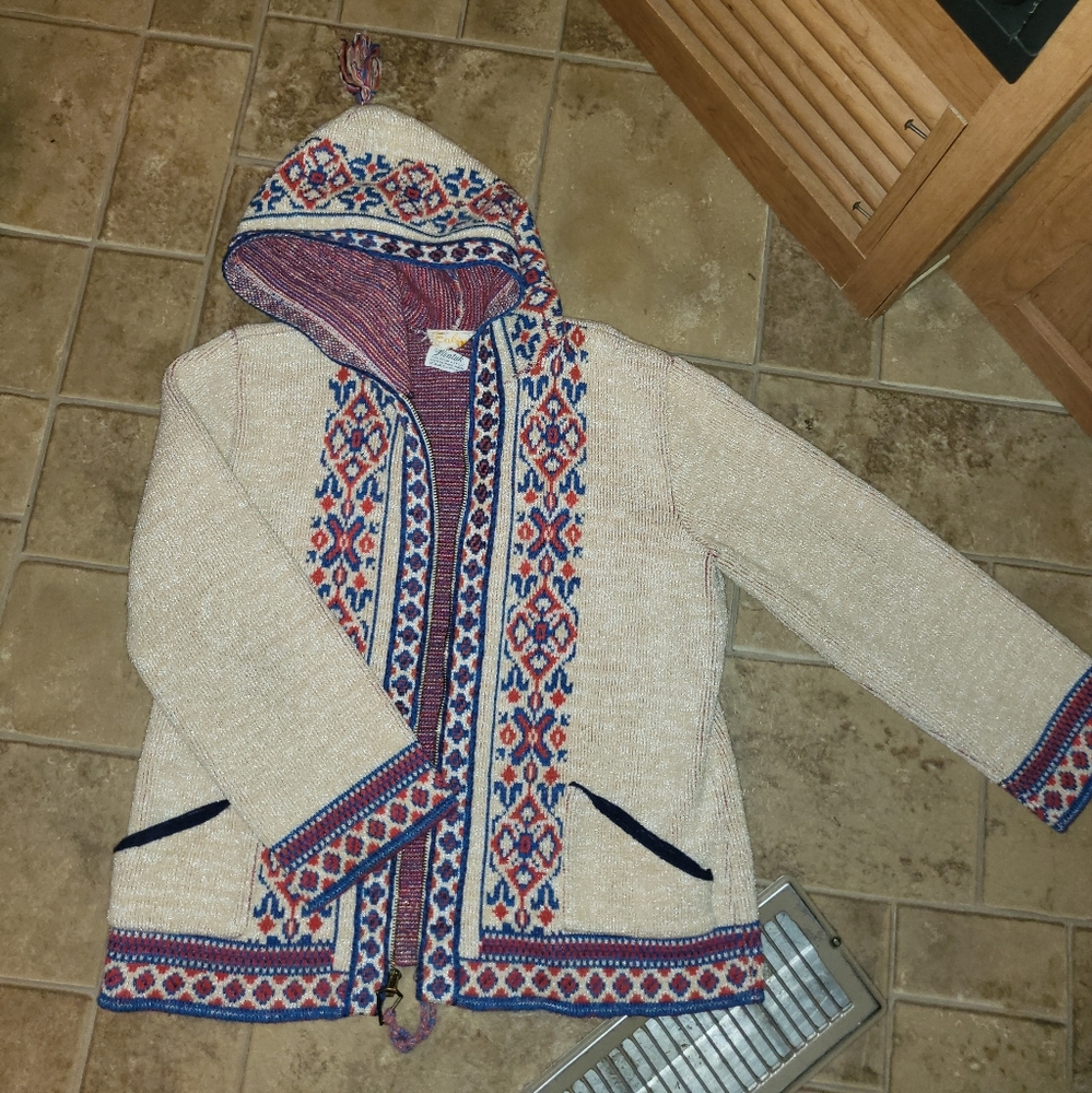 Sabra full zip with hood